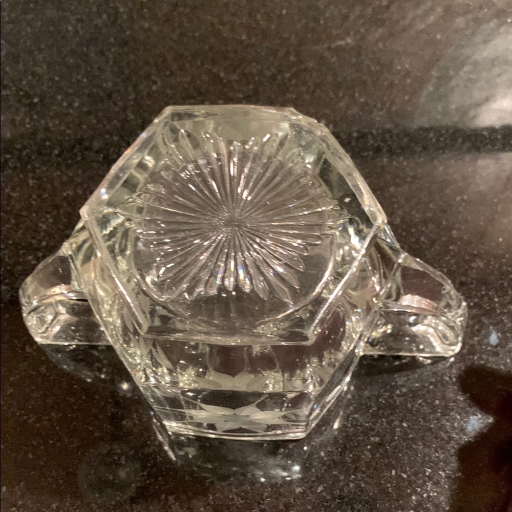 Vintage Etched Daisy/Floral Design Clear Glass Sugar Bowl - Picture 2 of 10
